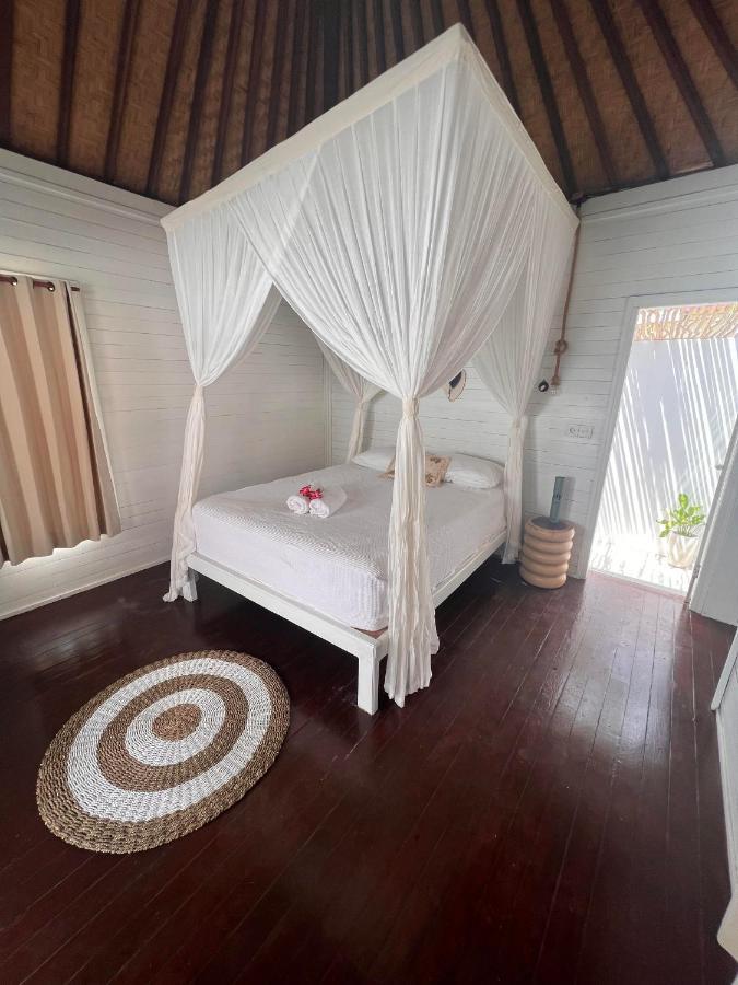 Mista Ceningan'S Beach Bungalows Previously The Kubu 221 Lembongan Exterior foto