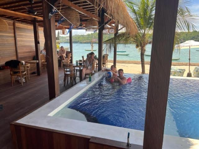 Mista Ceningan'S Beach Bungalows Previously The Kubu 221 Lembongan Exterior foto
